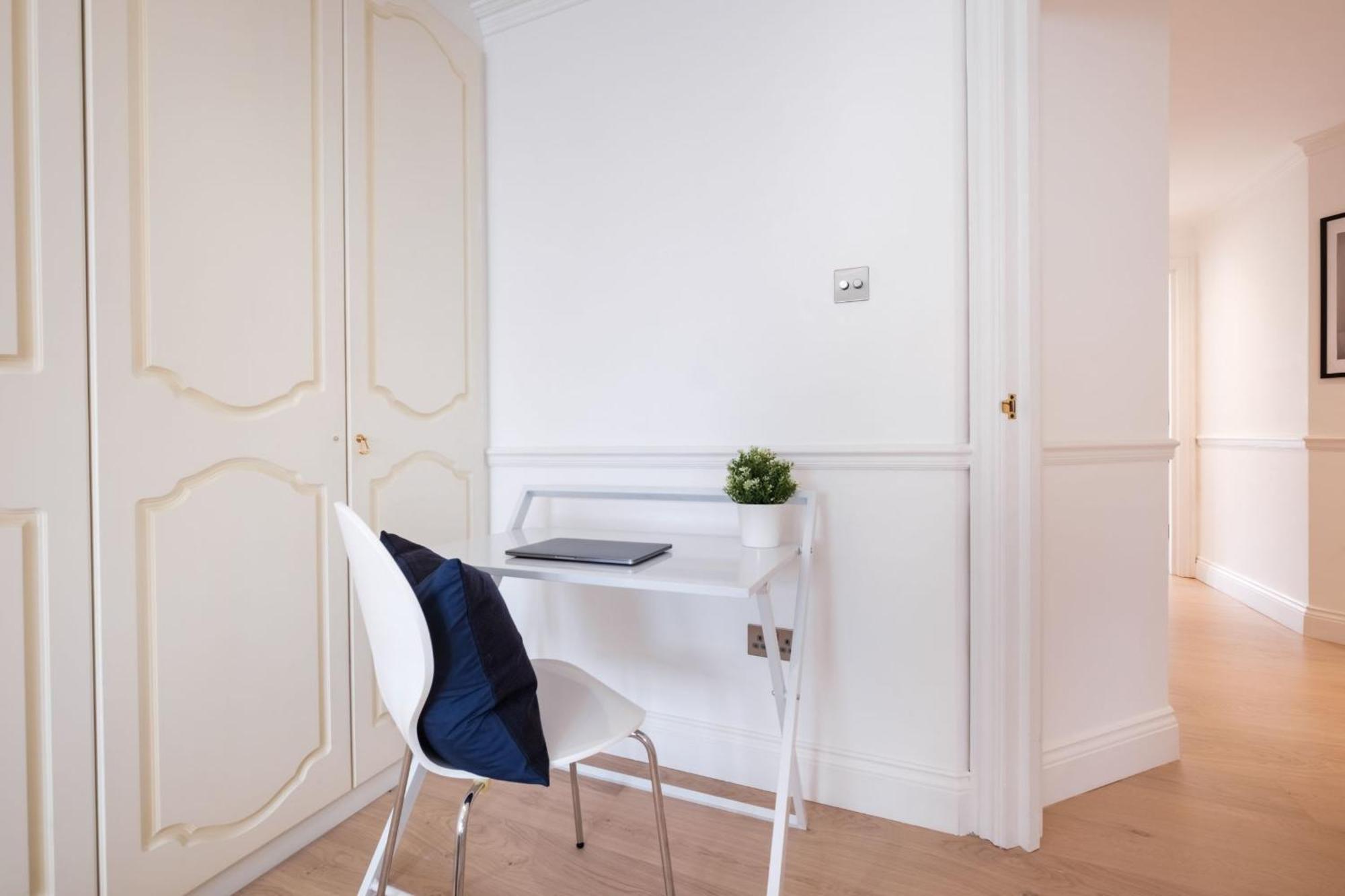 London Fitzrovia - Cityapartmentstay Екстериор снимка